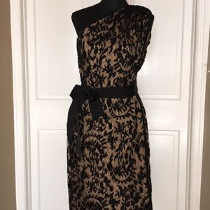 💫⭐️REDUCED⭐️💫Cache One Shoulder Black Lace Dress